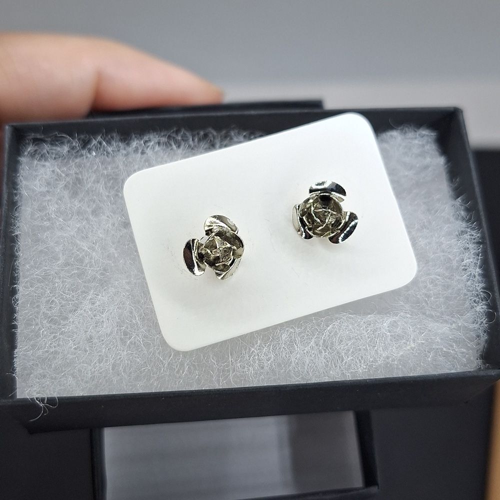 Simple silver rose stud earrings